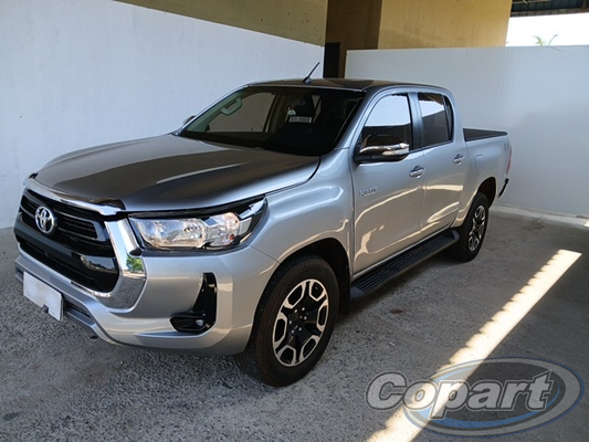 Toyota Hilux SRX 2.8 TDI 4x4 2021