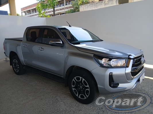 Toyota Hilux SRX 2.8 TDI 4x4 2021