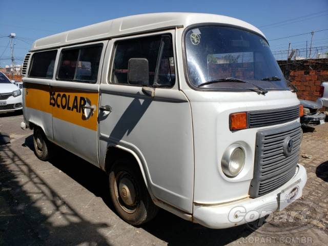 KOMBI 12/12 ESCOLAR LOTACAOSTANDARD 1.4 TOTAL FLEX
