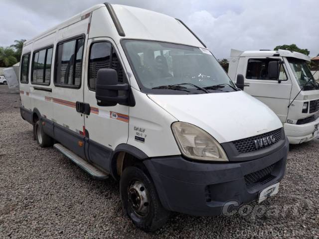DAILY 15/16 50C17 MINIBUS 3.0 TURBO
